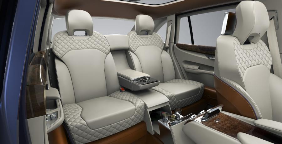 Интерьер Bentley EXP 9 F Concept 2012 года  (фото 16 из 24)